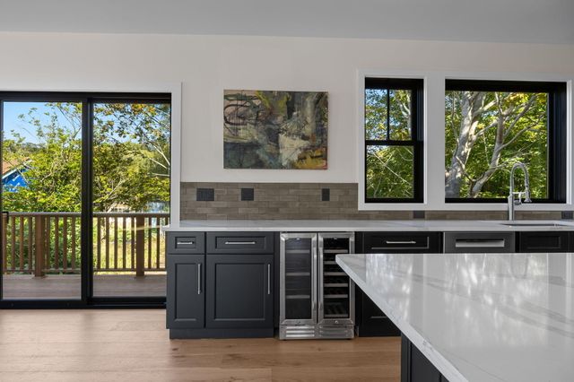 624 Commercial Street, Provincetown, MA 02657