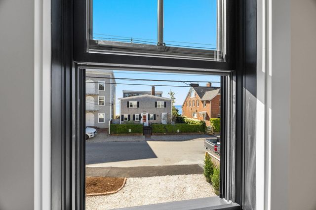 624 Commercial Street, Provincetown, MA 02657