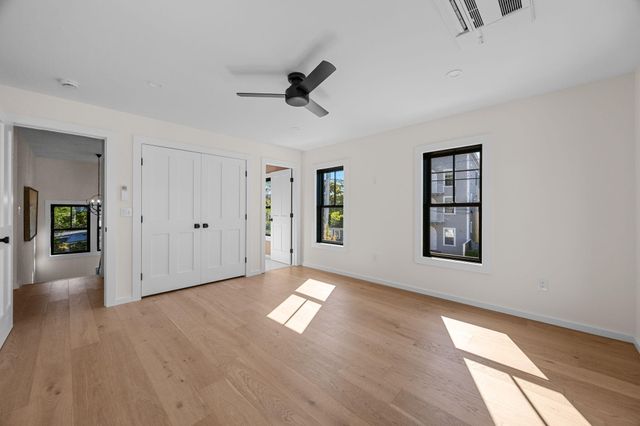 624 Commercial Street, Provincetown, MA 02657