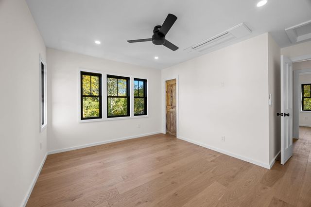 624 Commercial Street, Provincetown, MA 02657