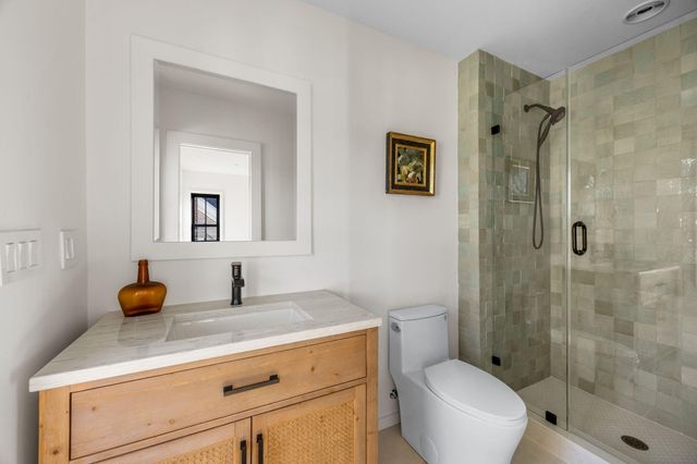 624 Commercial Street, Provincetown, MA 02657