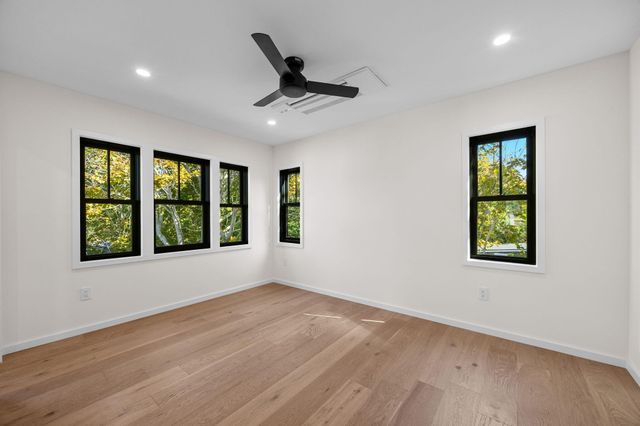 624 Commercial Street, Provincetown, MA 02657