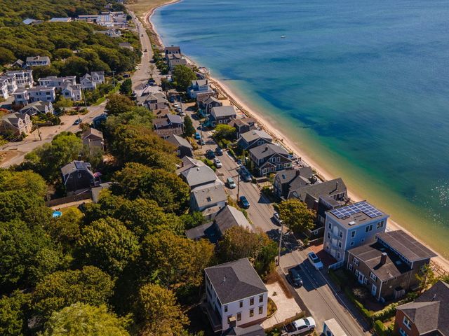 624 Commercial Street, Provincetown, MA 02657