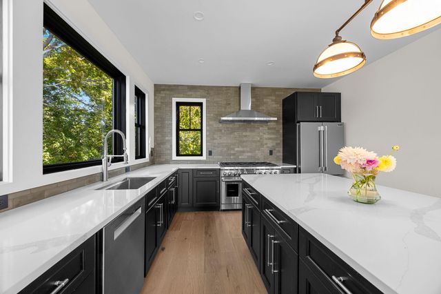 624 Commercial Street, Provincetown, MA 02657