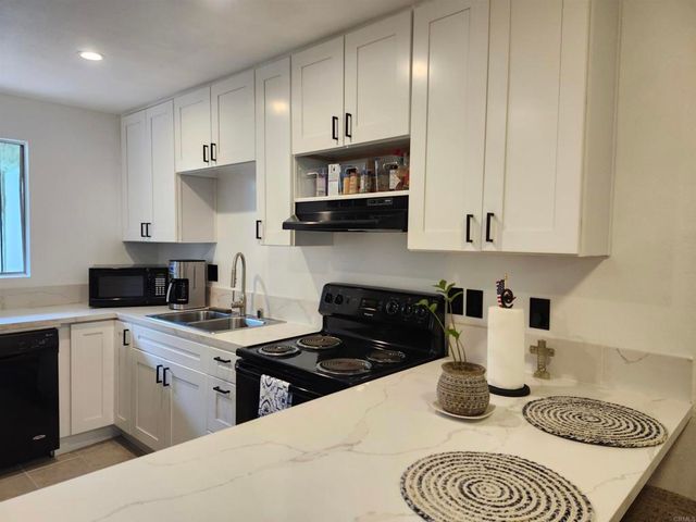 170 E Street D5, Chula Vista, CA 91910
