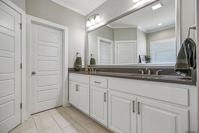 3832 Villa Michel Dr, Baton Rouge, LA 70817