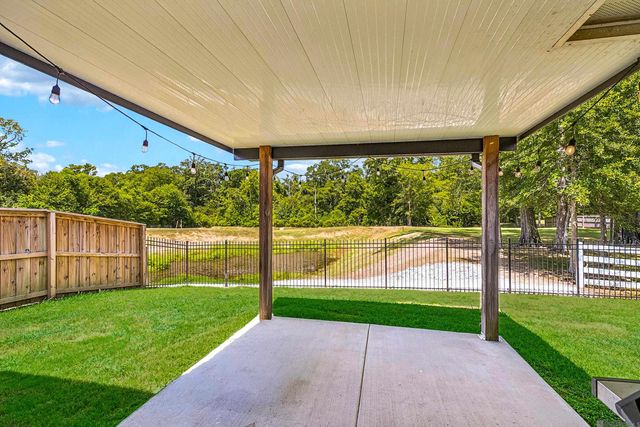 3832 Villa Michel Dr, Baton Rouge, LA 70817