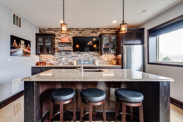 18807 W Hickory St, Goddard, KS 67052