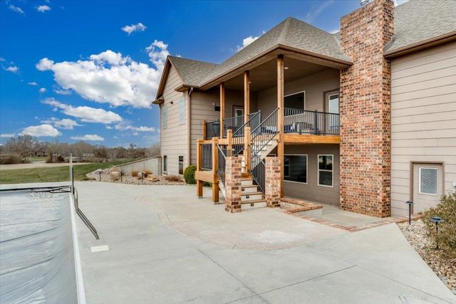 18807 W Hickory St, Goddard, KS 67052