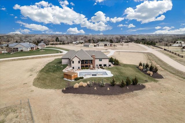 18807 W Hickory St, Goddard, KS 67052