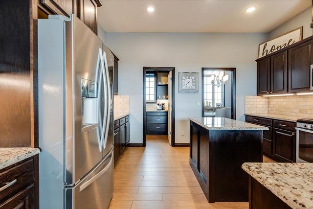 18807 W Hickory St, Goddard, KS 67052