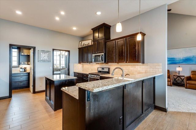 18807 W Hickory St, Goddard, KS 67052