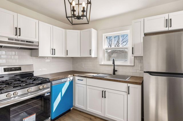 5430 Humboldt Avenue N, Brooklyn Center, MN 55430