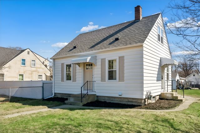 5430 Humboldt Avenue N, Brooklyn Center, MN 55430