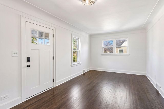 5430 Humboldt Avenue N, Brooklyn Center, MN 55430