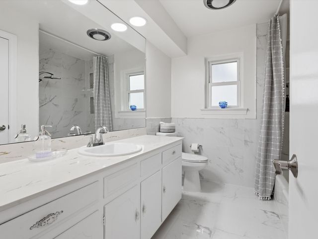 4300 Winding Way, Benbrook, TX 76126