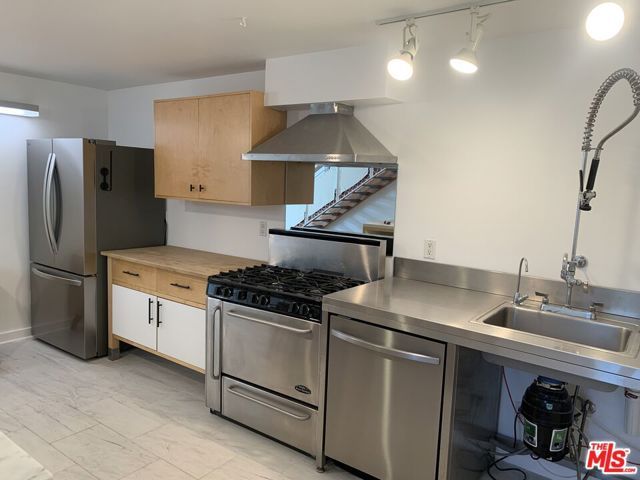 615 Hampton Drive C101, Venice (los Angeles), CA 90291