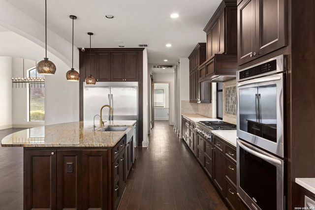 22964 Cielo Vista Dr, San Antonio, TX 78255