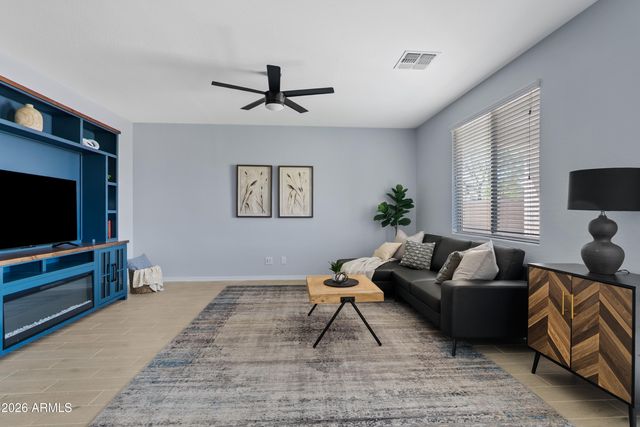766 W WIND CAVE Drive, San Tan Valley, AZ 85140
