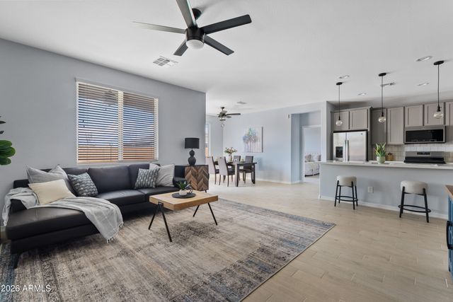 766 W WIND CAVE Drive, San Tan Valley, AZ 85140