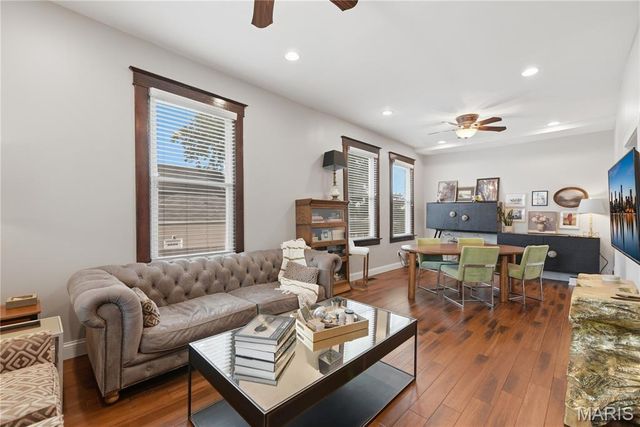 6744 Wise Avenue, St Louis, MO 63139