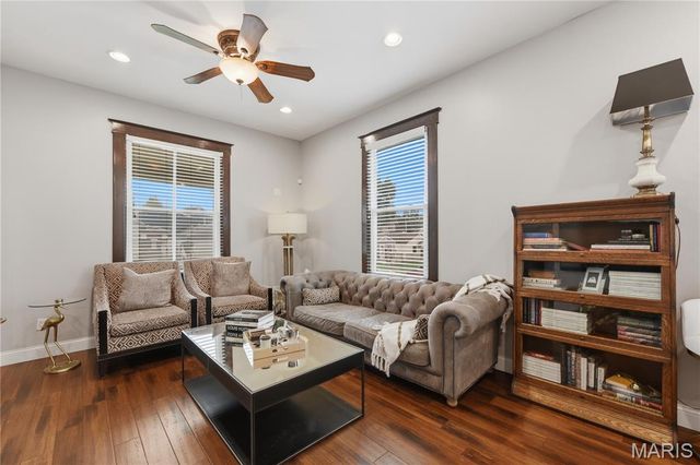 6744 Wise Avenue, St Louis, MO 63139