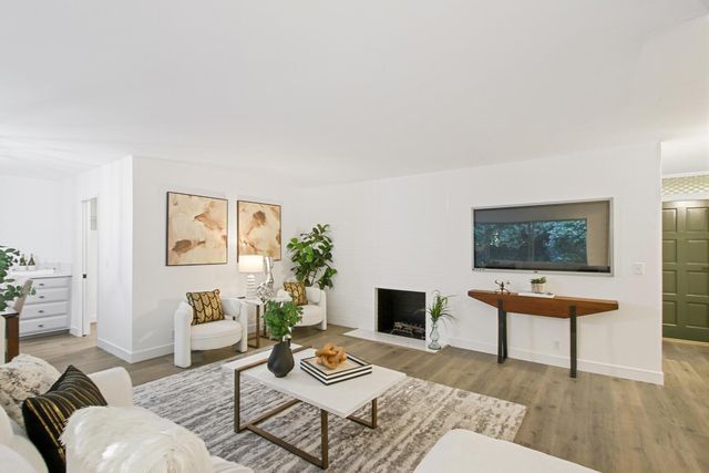 1013 Plum Ln, Davis, CA 95616