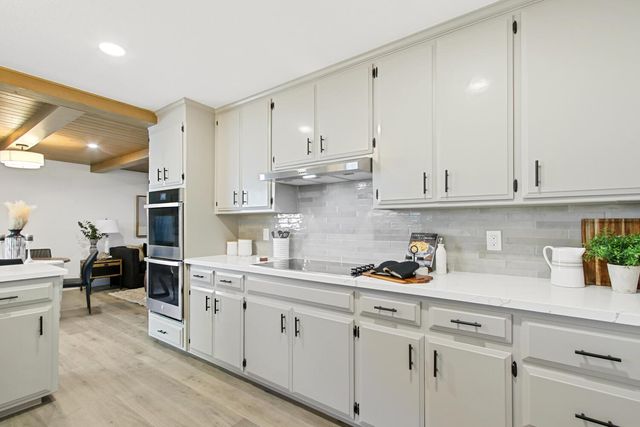 1013 Plum Ln, Davis, CA 95616