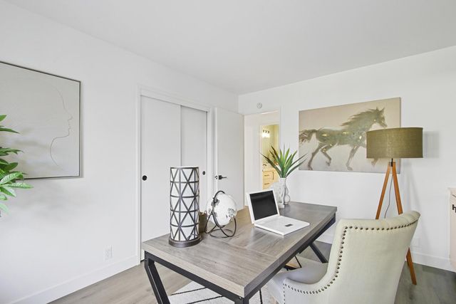 1013 Plum Ln, Davis, CA 95616