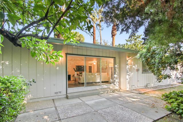 1013 Plum Ln, Davis, CA 95616