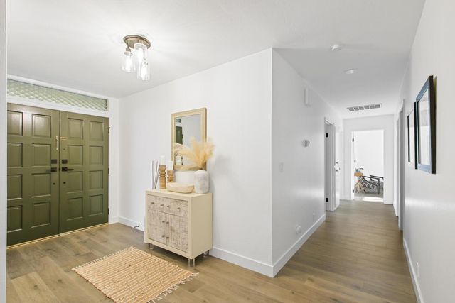 1013 Plum Ln, Davis, CA 95616