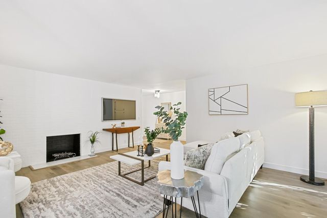 1013 Plum Ln, Davis, CA 95616