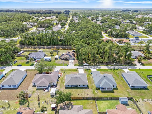 2561 Harbison Avenue SW, Palm Bay, FL 32908