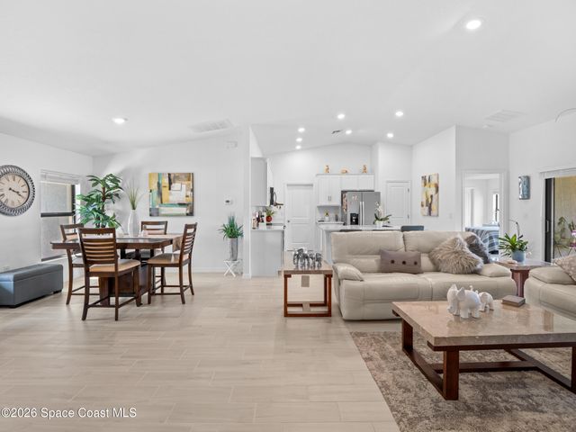 2561 Harbison Avenue SW, Palm Bay, FL 32908
