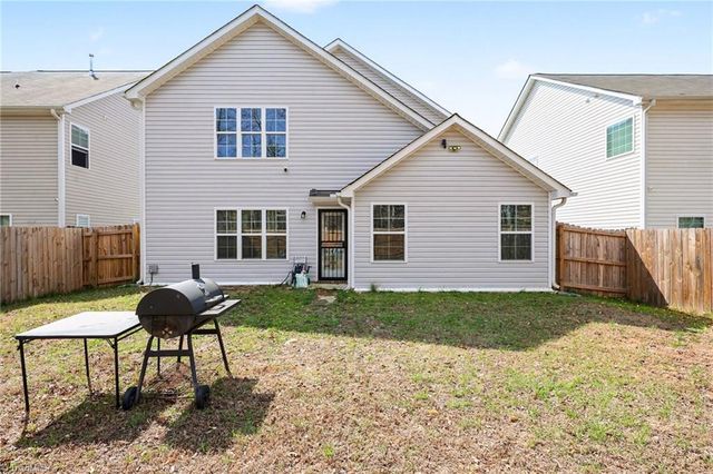 2100 Penley Trail, Greensboro, NC 27406