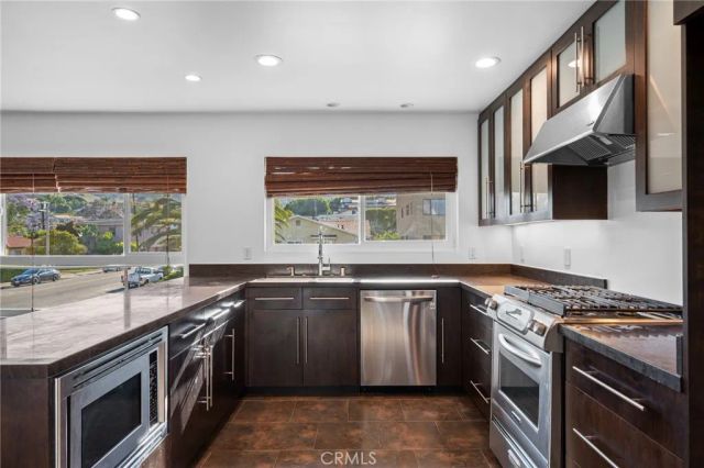 1380 W 9th, San Pedro, CA 90732
