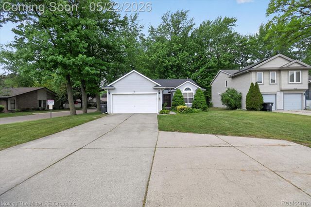 953 N Newburgh Road, Westland, MI 48185