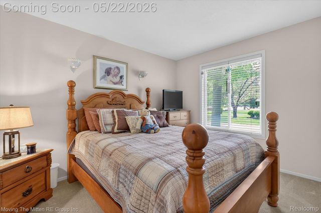 953 N Newburgh Road, Westland, MI 48185