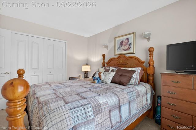 953 N Newburgh Road, Westland, MI 48185