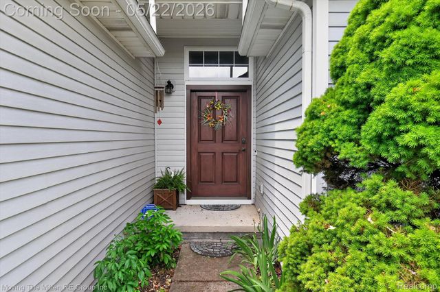 953 N Newburgh Road, Westland, MI 48185