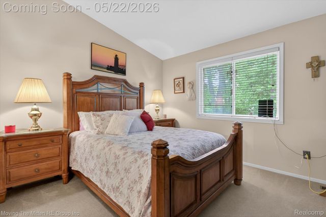 953 N Newburgh Road, Westland, MI 48185