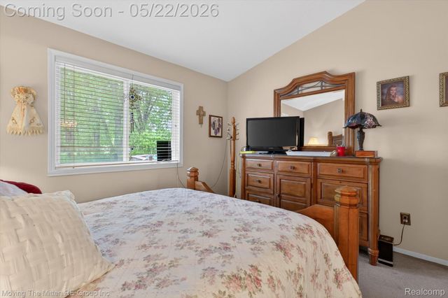 953 N Newburgh Road, Westland, MI 48185