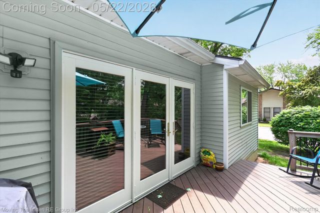 953 N Newburgh Road, Westland, MI 48185