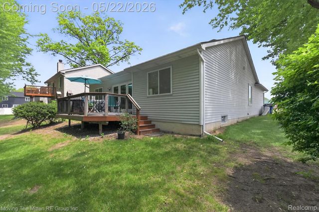 953 N Newburgh Road, Westland, MI 48185