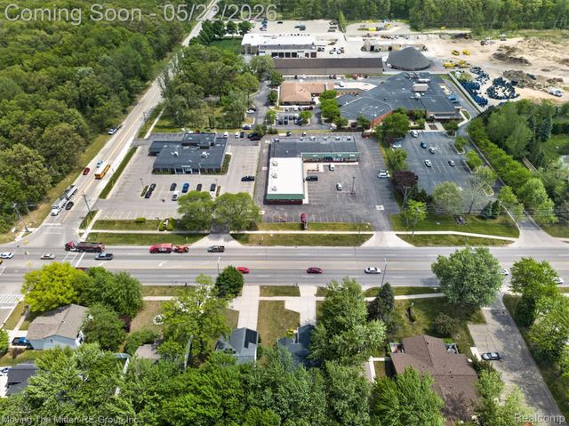 953 N Newburgh Road, Westland, MI 48185