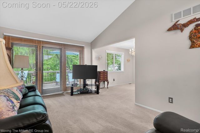 953 N Newburgh Road, Westland, MI 48185