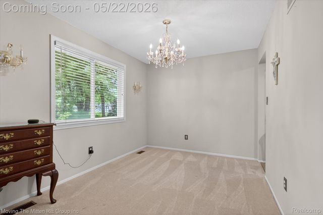 953 N Newburgh Road, Westland, MI 48185