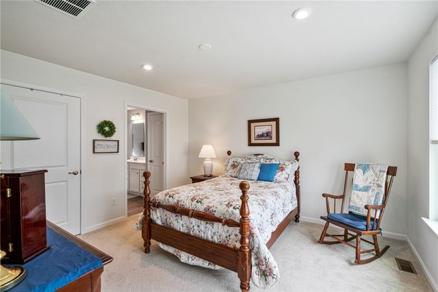 166 Olga Avenue, Robinson Twp, PA 15108