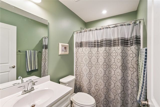166 Olga Avenue, Robinson Twp, PA 15108