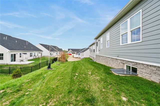 166 Olga Avenue, Robinson Twp, PA 15108